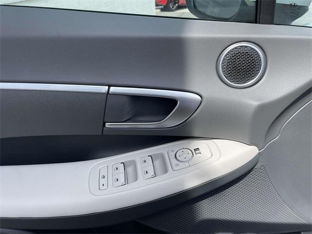 new 2025 Hyundai Sonata car