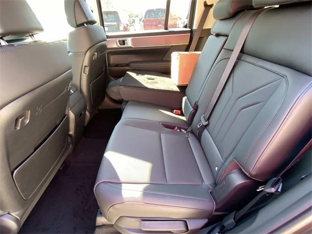 new 2025 Hyundai Santa Fe car, priced at $39,580