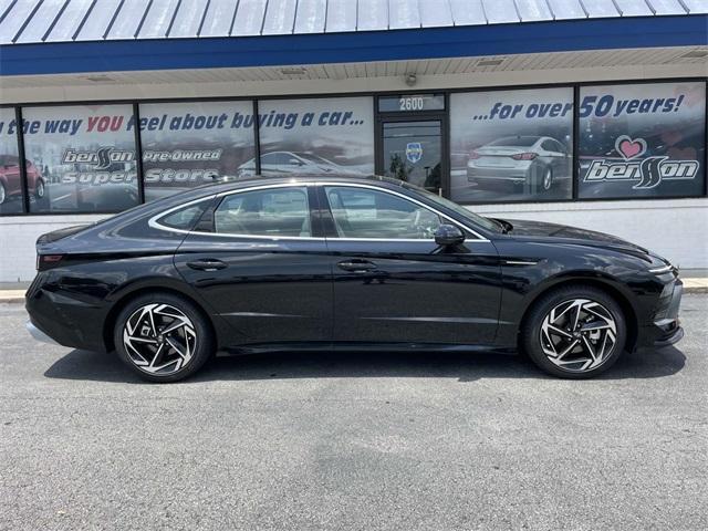 new 2025 Hyundai Sonata car
