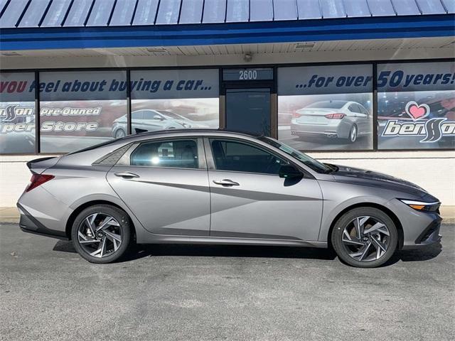 new 2025 Hyundai Elantra car, priced at $22,955