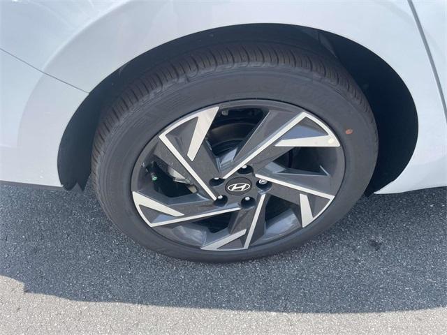 new 2025 Hyundai Elantra car, priced at $23,524
