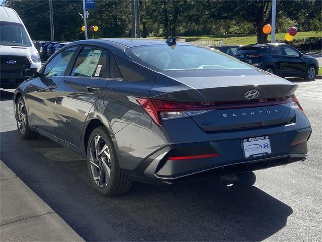 new 2025 Hyundai Elantra car, priced at $24,456