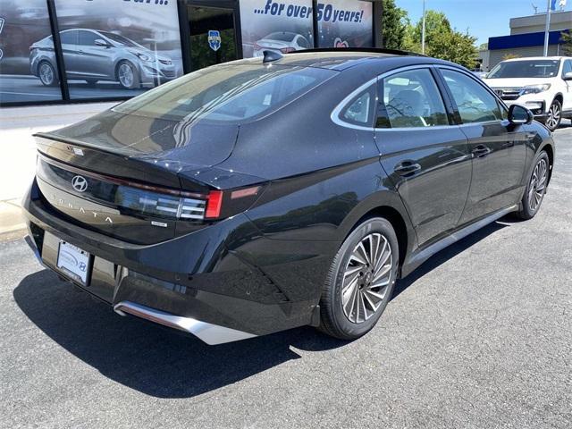 new 2025 Hyundai Sonata Hybrid car, priced at $37,792