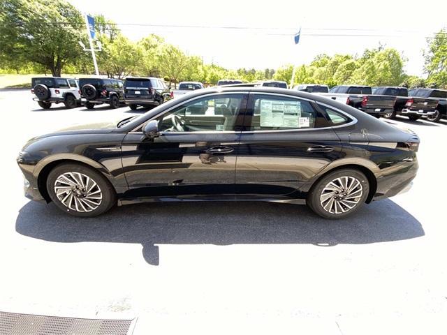new 2025 Hyundai Sonata Hybrid car, priced at $37,792