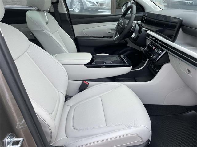 new 2025 Hyundai TUCSON Hybrid car, priced at $40,620
