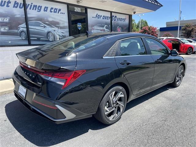 new 2025 Hyundai ELANTRA HEV car, priced at $28,220