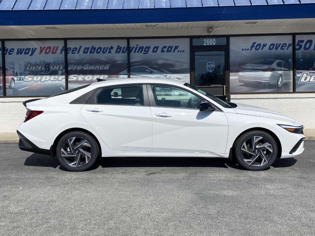 new 2025 Hyundai Elantra car, priced at $21,892