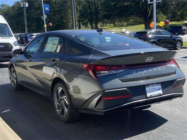 new 2025 Hyundai Elantra car, priced at $21,943