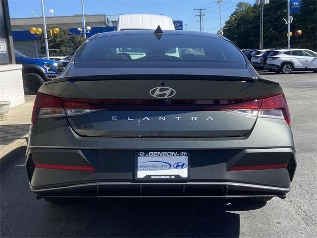 new 2025 Hyundai Elantra car, priced at $21,943