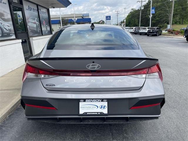 new 2025 Hyundai Elantra car, priced at $23,014