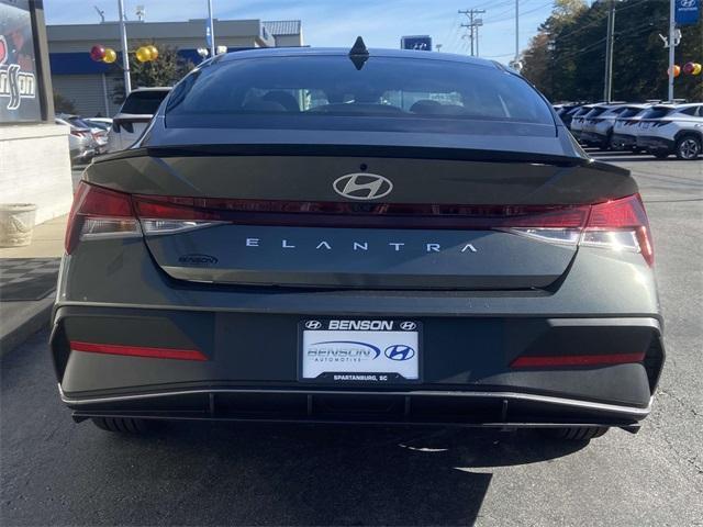 new 2025 Hyundai Elantra car, priced at $22,009