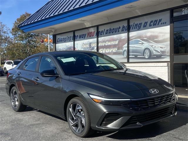 new 2025 Hyundai Elantra car, priced at $22,009