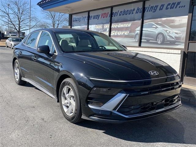 new 2025 Hyundai Sonata car, priced at $27,294