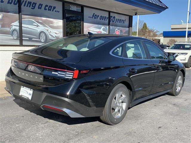 new 2025 Hyundai Sonata car, priced at $27,294