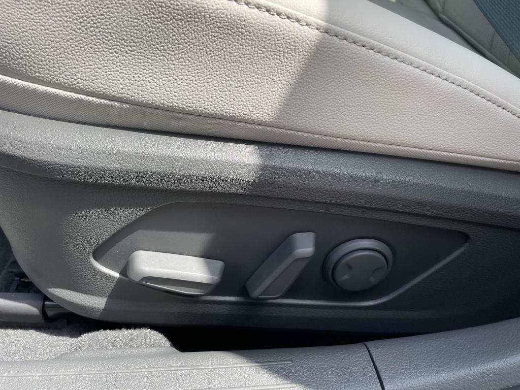 new 2025 Hyundai Sonata Hybrid car, priced at $36,595
