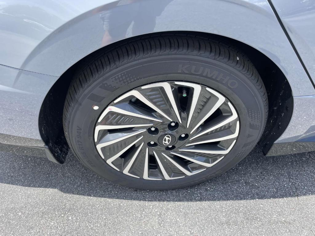 new 2025 Hyundai Sonata Hybrid car, priced at $36,595