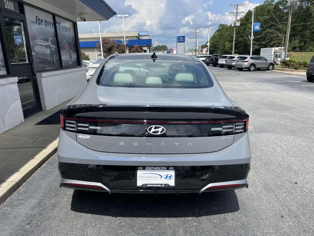 new 2025 Hyundai Sonata Hybrid car, priced at $36,595