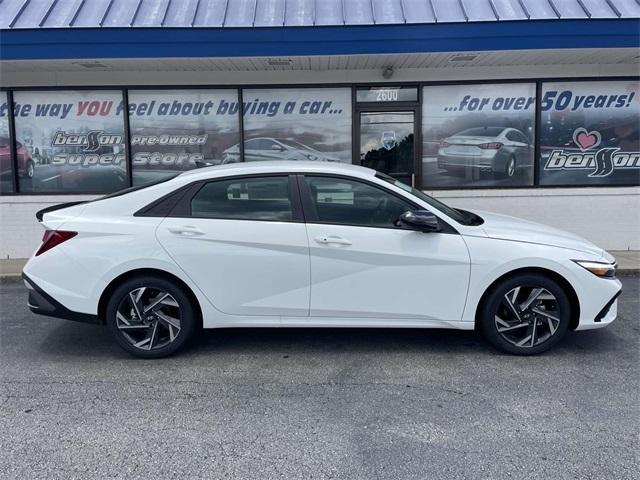 new 2025 Hyundai Elantra car, priced at $23,053