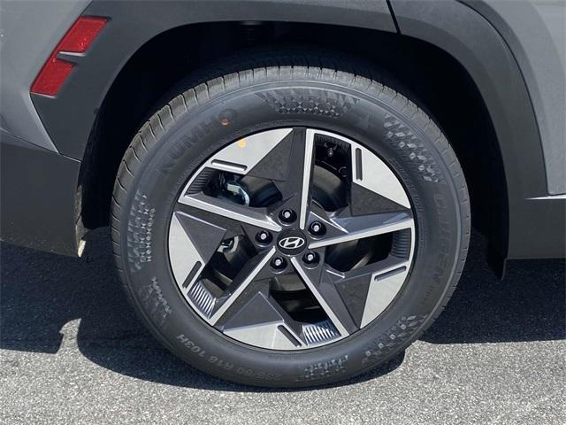 new 2025 Hyundai Tucson car, priced at $29,661