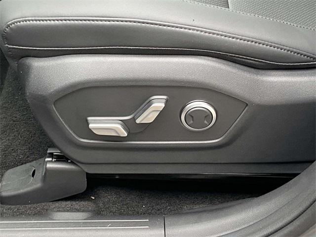 new 2025 Hyundai Santa Fe car, priced at $37,692