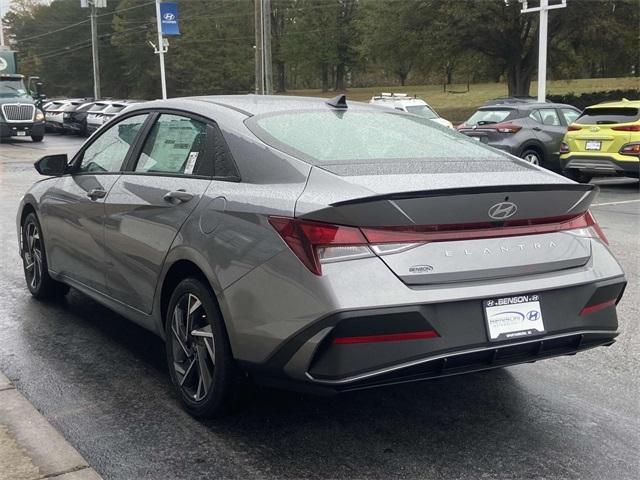 new 2025 Hyundai Elantra car, priced at $21,959