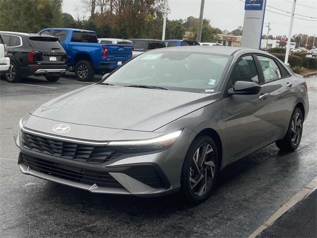 new 2025 Hyundai Elantra car, priced at $21,959