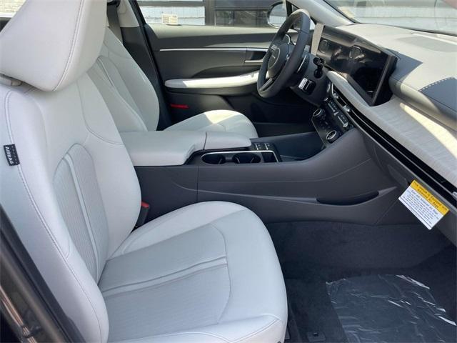 new 2025 Hyundai Sonata Hybrid car, priced at $30,282