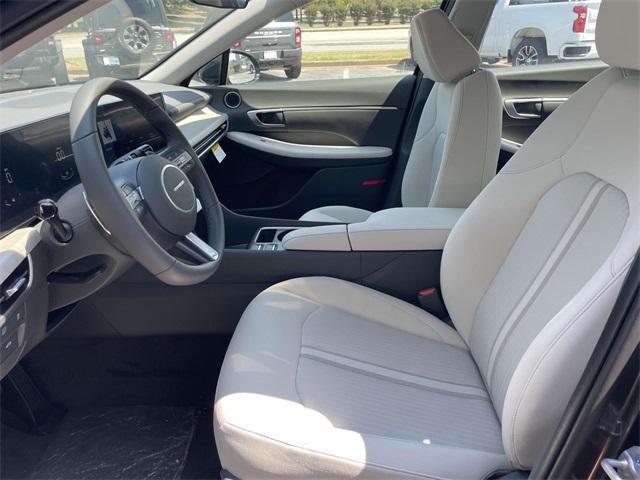 new 2025 Hyundai Sonata Hybrid car, priced at $30,282
