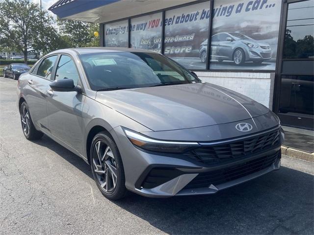 new 2025 Hyundai Elantra HEV car, priced at $27,053