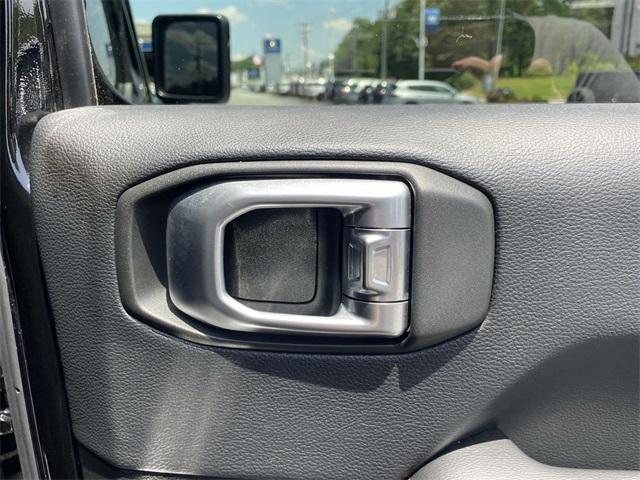 used 2018 Jeep Wrangler Unlimited car, priced at $31,990