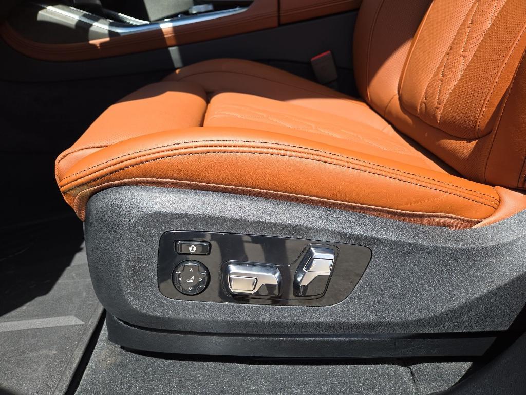 new 2026 BMW X7 car, priced at $104,575