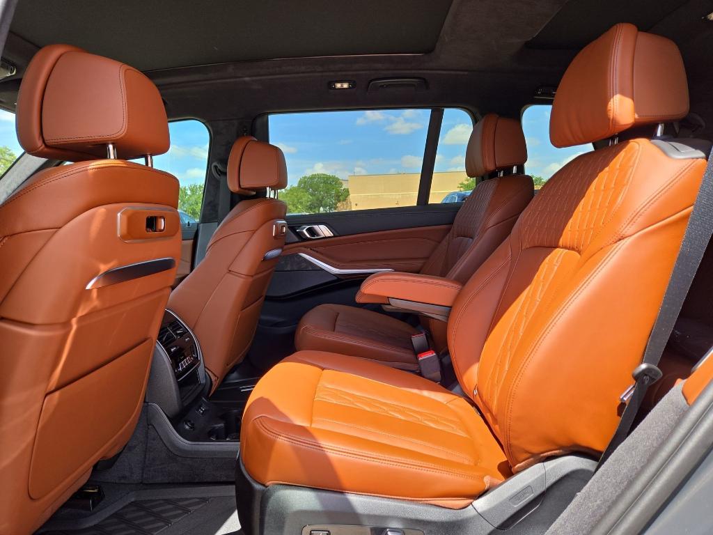 new 2026 BMW X7 car, priced at $104,575