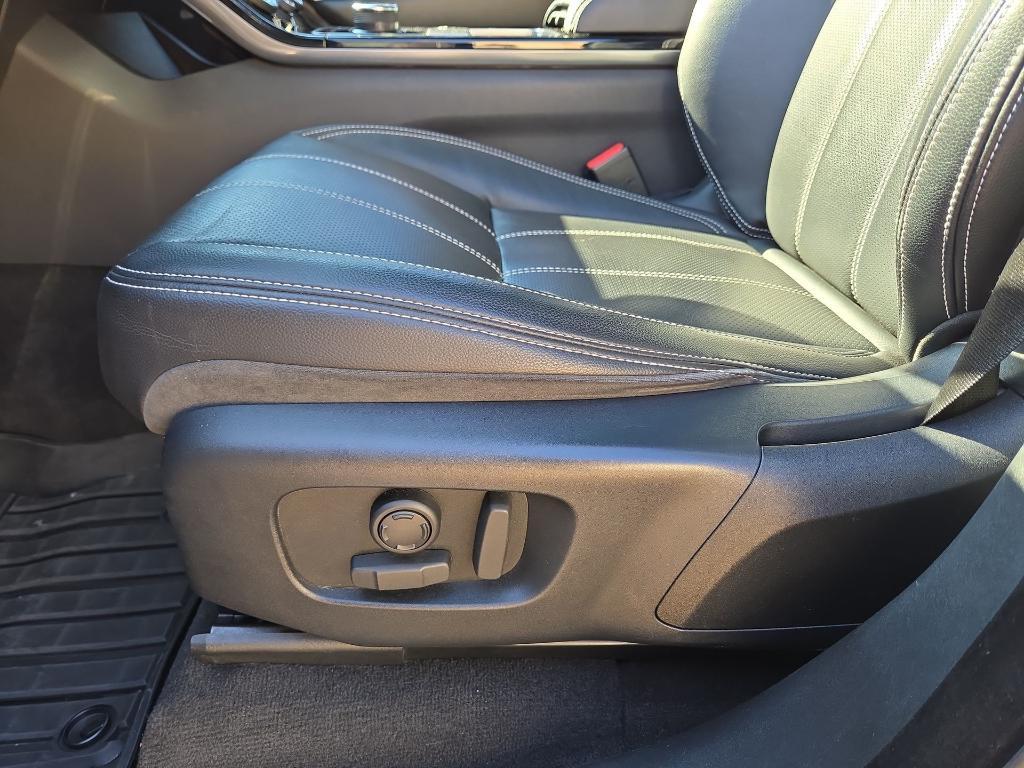 used 2020 Land Rover Range Rover Velar car, priced at $27,667