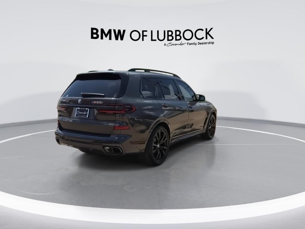 new 2026 BMW X7 car, priced at $125,325
