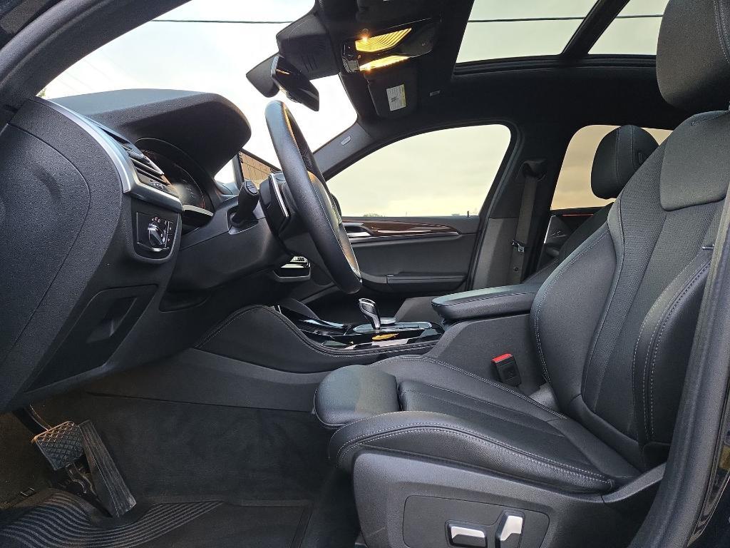 used 2022 BMW X4 car, priced at $38,097