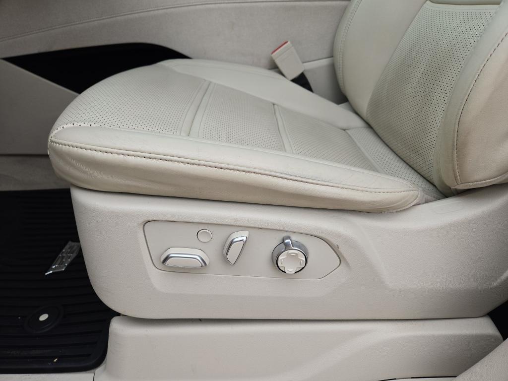 used 2023 Cadillac Escalade car, priced at $69,771
