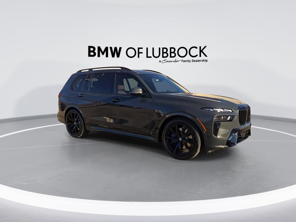 new 2026 BMW X7 car, priced at $106,275