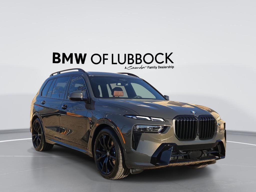 new 2026 BMW X7 car, priced at $106,275