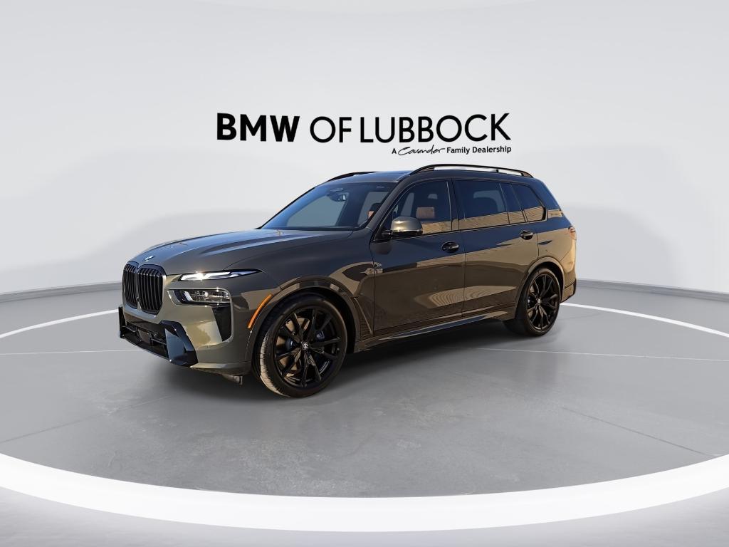 new 2026 BMW X7 car, priced at $106,275