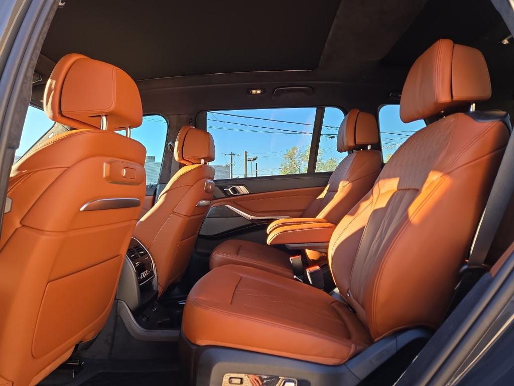 new 2026 BMW X7 car, priced at $106,275