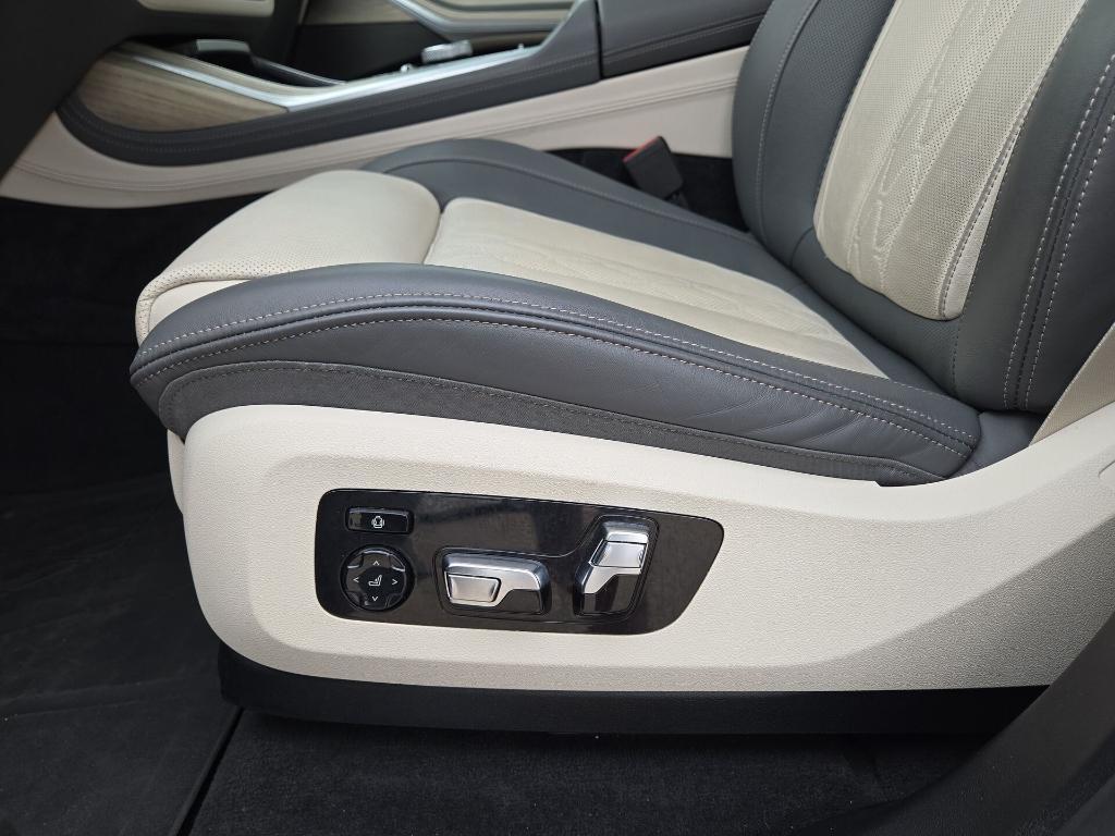 used 2023 BMW X7 car, priced at $61,681