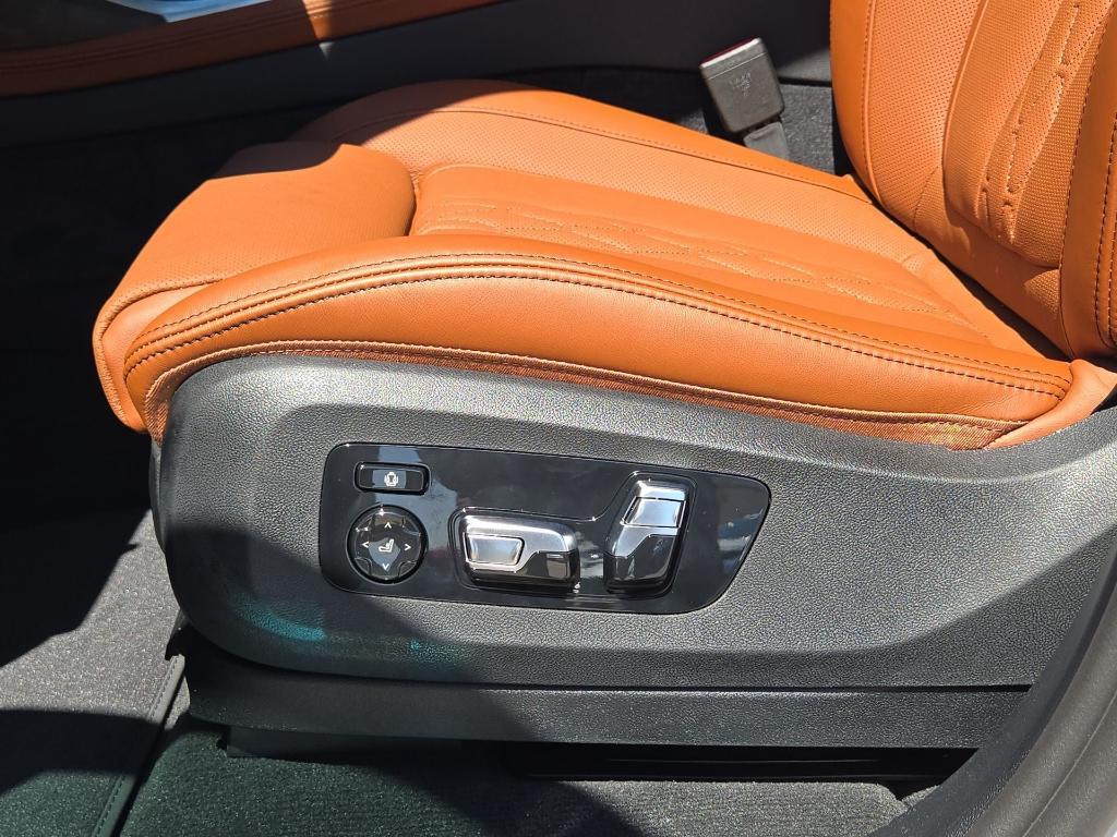 new 2026 BMW X7 car, priced at $122,945