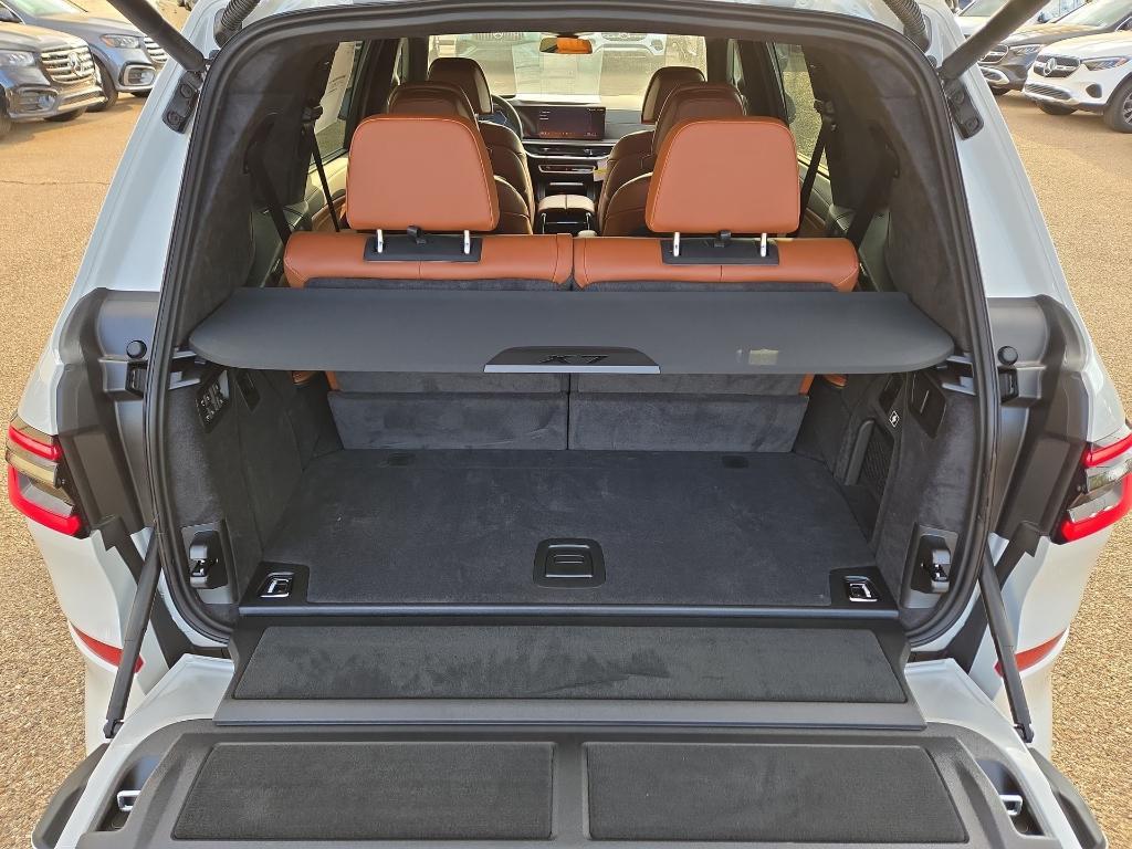 new 2026 BMW X7 car, priced at $104,325