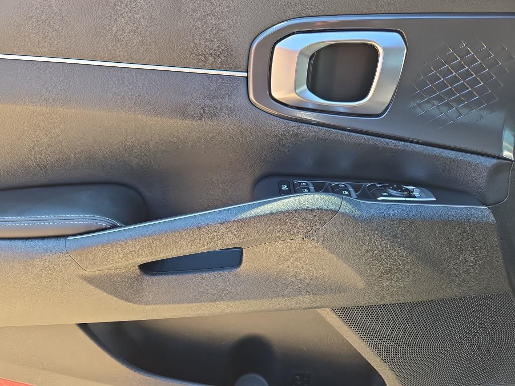 used 2024 Kia Sorento car, priced at $29,101