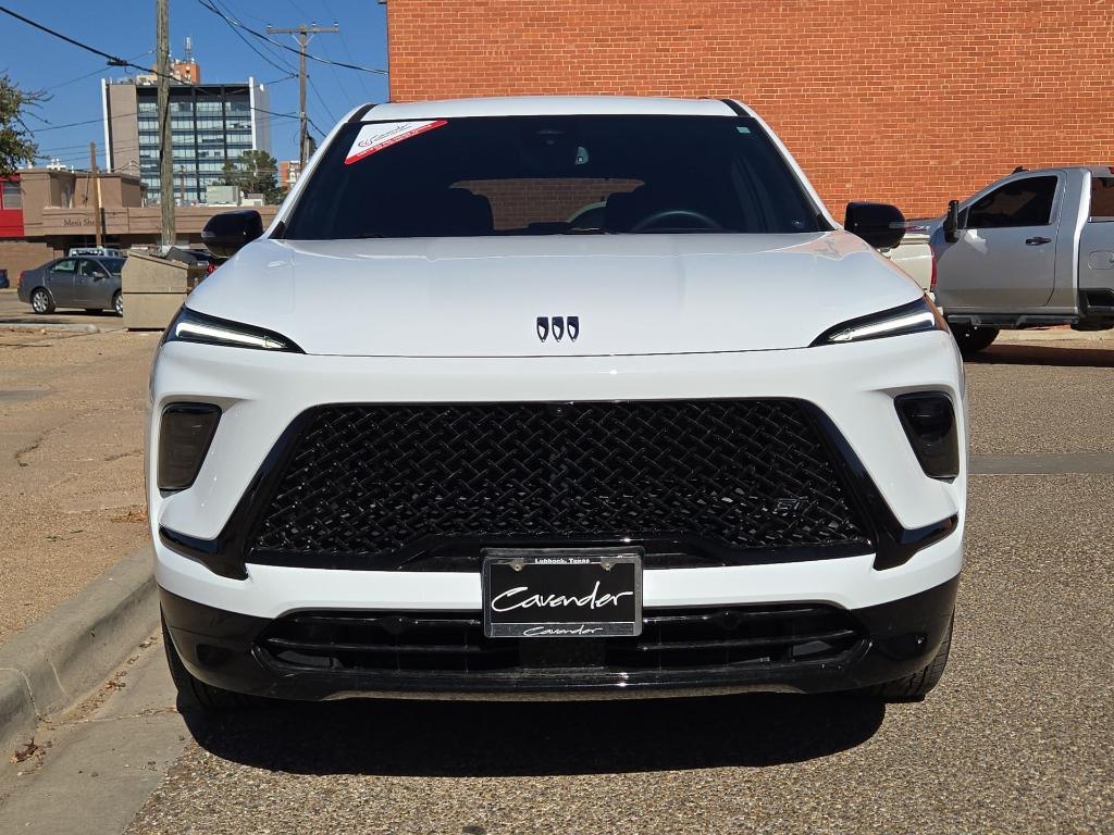 used 2025 Buick Enclave car, priced at $41,181