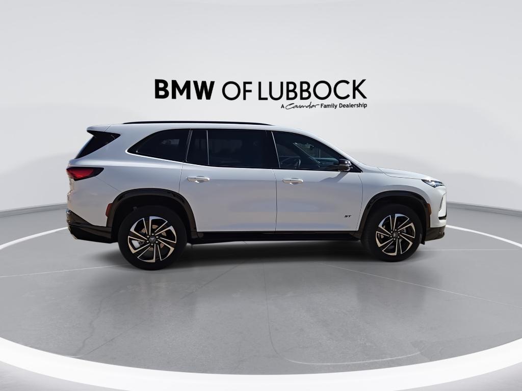 used 2025 Buick Enclave car, priced at $41,181