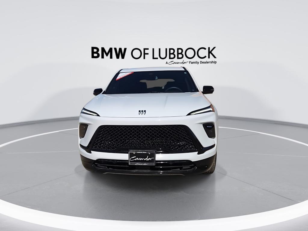 used 2025 Buick Enclave car, priced at $41,181