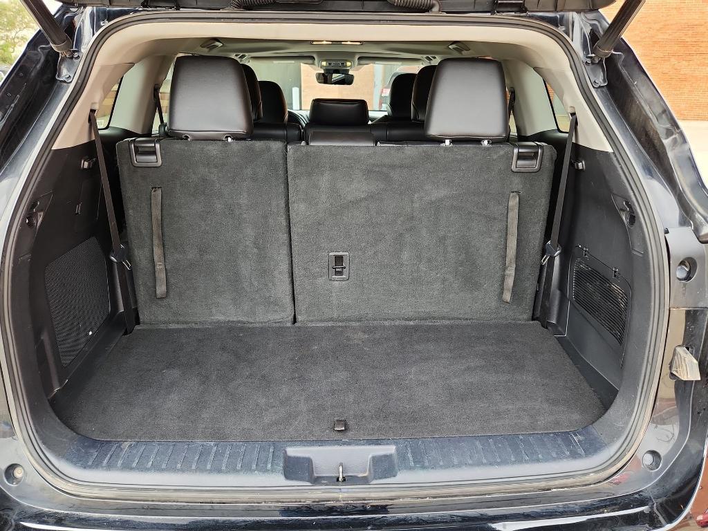 used 2021 Toyota Highlander car, priced at $34,671