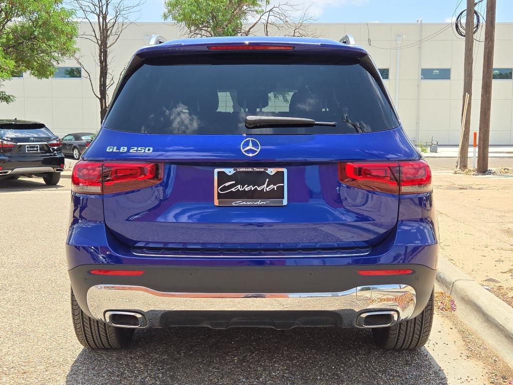 used 2021 Mercedes-Benz GLB 250 car, priced at $29,998