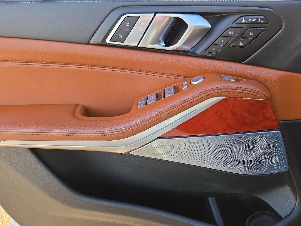 used 2024 BMW ALPINA XB7 car, priced at $107,491
